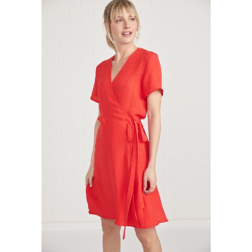 Amour Vert Matelasse Silk Dress: Coral